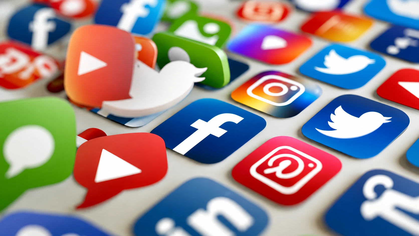 Social Media Marketing(SMM)